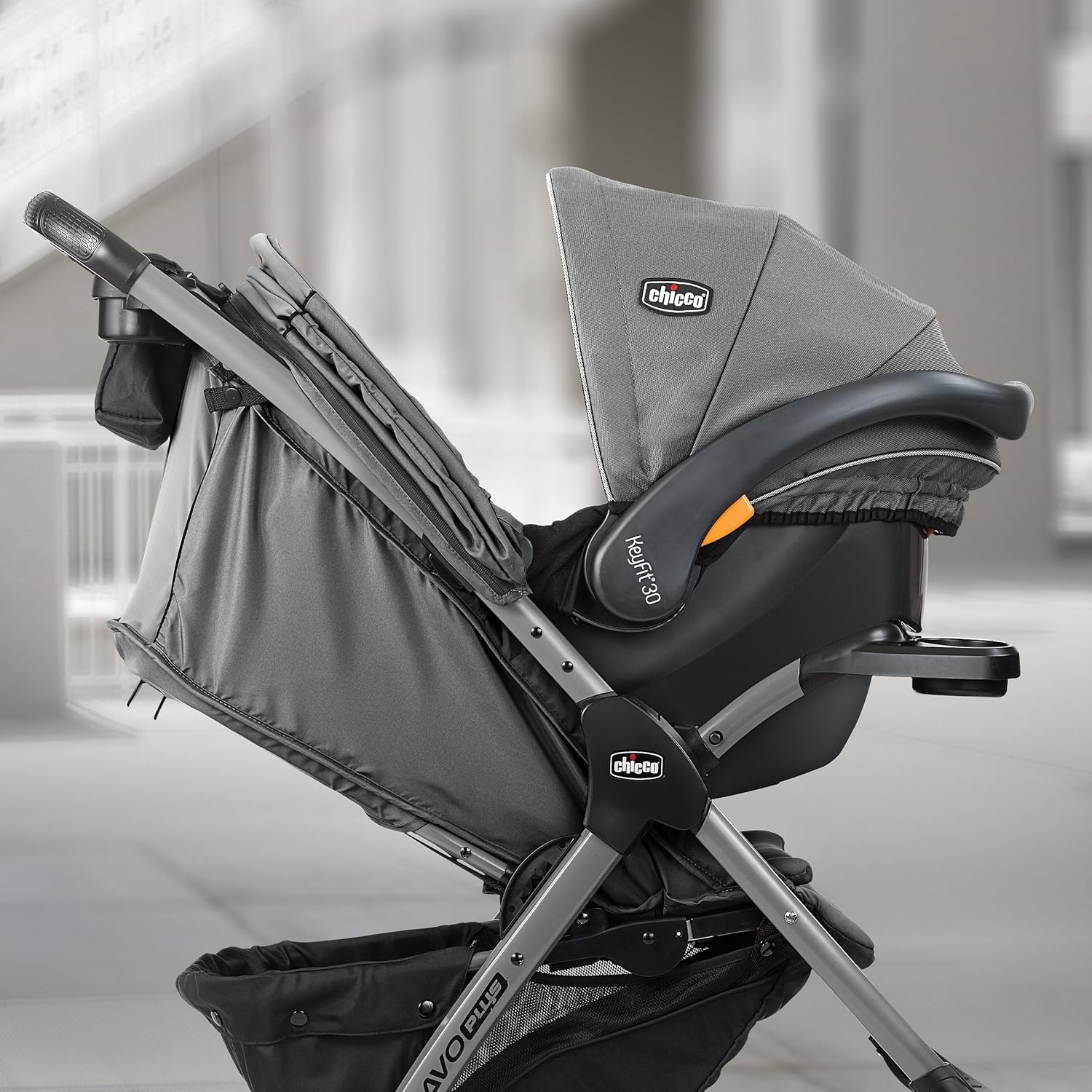 Chicco Mini Bravo Plus Lightweight Stroller for Babies and Toddlers, 3-Position Reclining Seat and UPF-Rated Canopy, Child and Parent Trays, Self-Standing Fold | Graphite/Grey